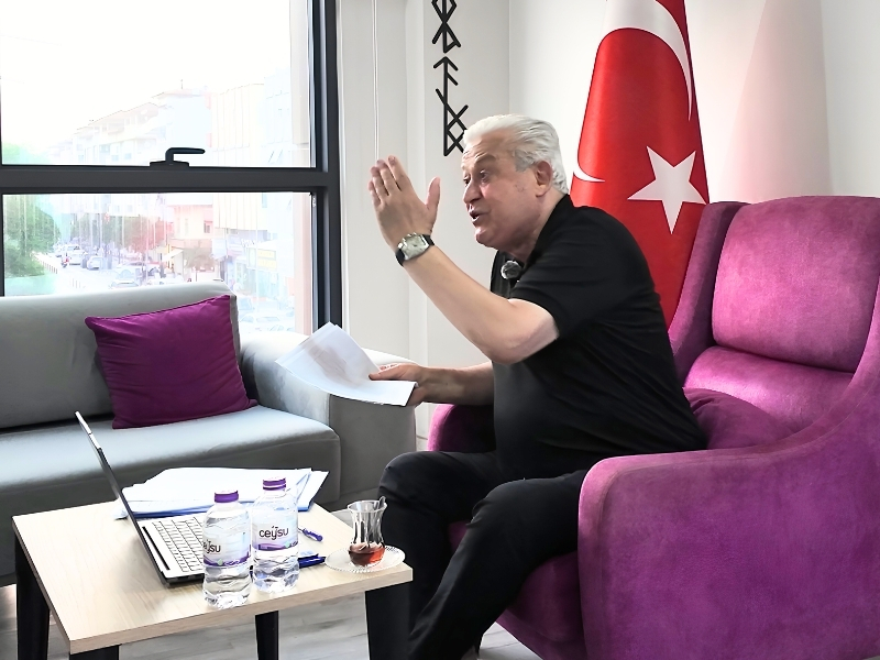"ÇIKIŞIM GELECEK KAYGISIYLA DEĞİL, GEÇMİŞE DUYDUĞUM MİNNETTARLIKLA İLGİLİ"