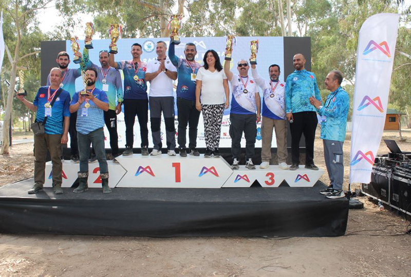 7. Altın Kanca Surfcasting Turnuvası Mersin'de gerçekleştirildi