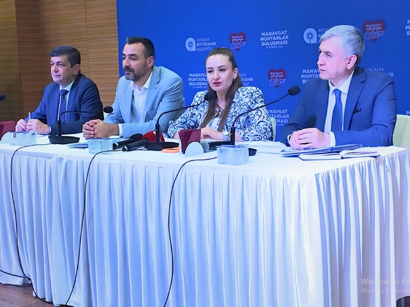 Özdemir, Manavgat’ta Muhtarlarla Buluştu