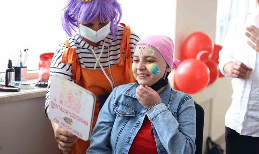 MÜSİAD’dan Minik Yüreklere Bayram Sevinci